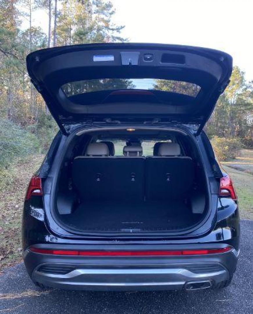 2023 /BLACK/BEIGE Hyundai Santa Fe SEL w/Premium Package (5NMS34AJ3PH) with an 2.5L L4 DOHC 16V engine, 6-Speed Automatic transmission, located at 9146 Ocean Hwy West, Calabash, NC, 28467, (910) 579-1110, 33.928635, -78.576157 - 2023 Hyundai Santa Fe SEL w/Premium Package - Photo#8