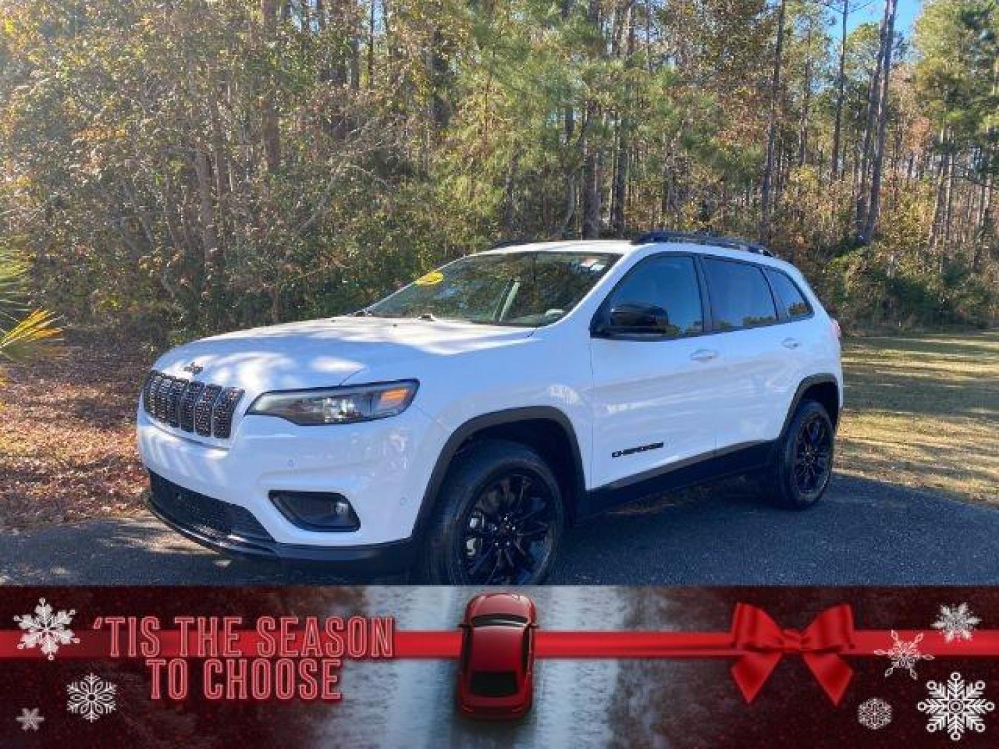 2023 /Black Jeep Cherokee Latitude Lux 4WD (1C4PJMMB7PD) with an 2.4L L4 DOHC 16V engine, 9-Speed Automatic transmission, located at 9146 Ocean Hwy West, Calabash, NC, 28467, (910) 579-1110, 33.928635, -78.576157 - 2023 Jeep Cherokee Latitude Lux 4WD - Photo#0