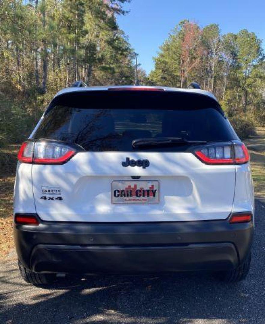 2023 /Black Jeep Cherokee Latitude Lux 4WD (1C4PJMMB7PD) with an 2.4L L4 DOHC 16V engine, 9-Speed Automatic transmission, located at 9146 Ocean Hwy West, Calabash, NC, 28467, (910) 579-1110, 33.928635, -78.576157 - 2023 Jeep Cherokee Latitude Lux 4WD - Photo#3