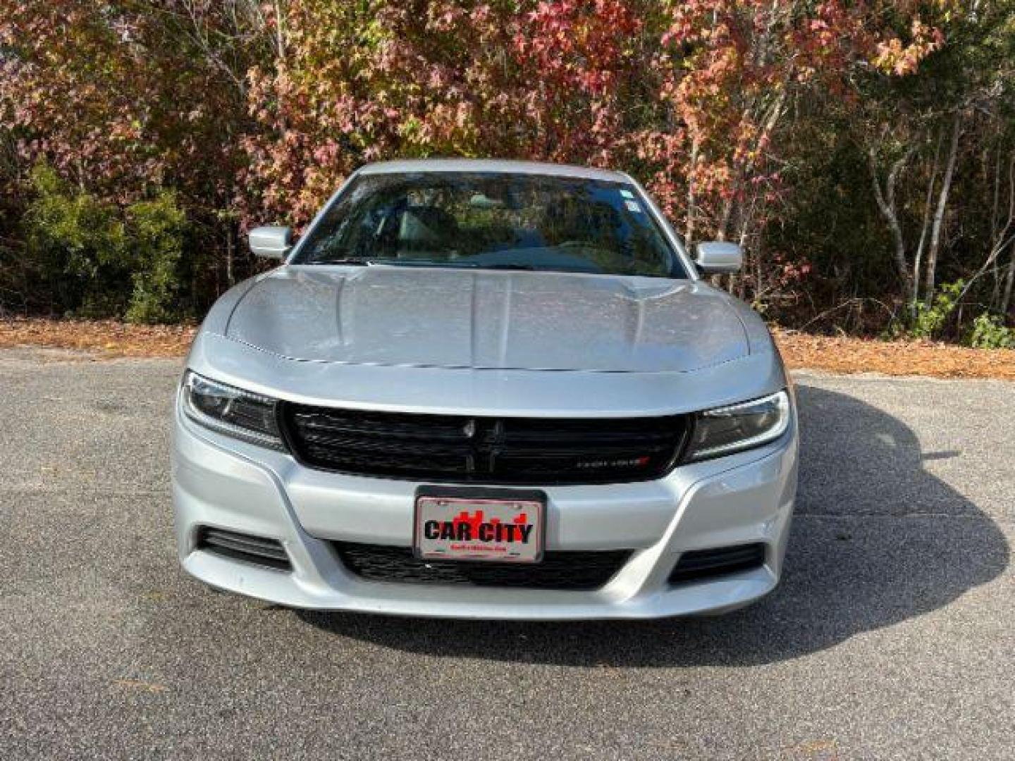 2022 /BLACK LEATHER Dodge Charger SXT (2C3CDXBGXNH) with an 3.6L V6 DOHC 24V engine, 8-Speed Automatic transmission, located at 2761 East Hwy 501, Conway, SC, 29526, (843) 331-1151, 33.781528, -78.989883 - 2022 Dodge Charger SXT - Photo#3