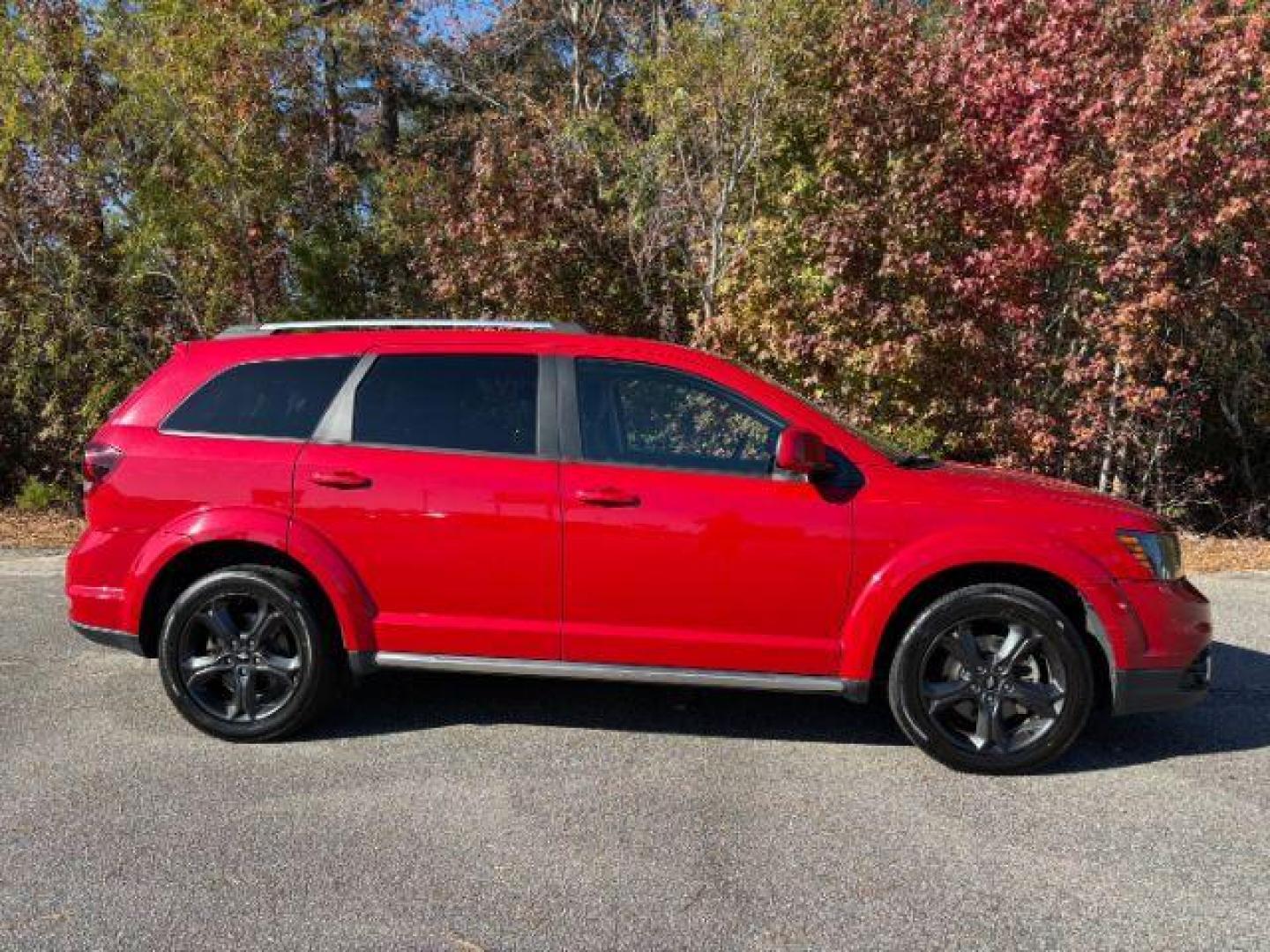 2020 /BLACK LEATHER/CLOTH Dodge Journey Crossroad (3C4PDCGB0LT) with an 2.4L L4 DOHC 16V engine, 4-Speed Automatic transmission, located at 2761 East Hwy 501, Conway, SC, 29526, (843) 331-1151, 33.781528, -78.989883 - 2020 Dodge Journey Crossroad - Photo#2