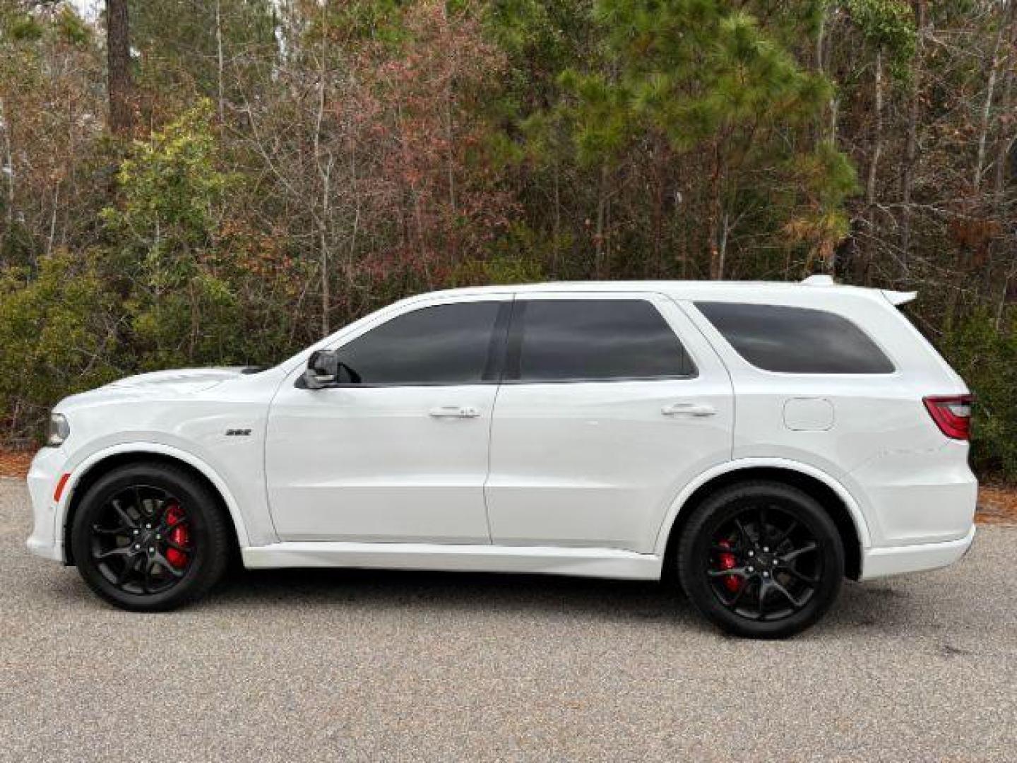 2021 /RED LEATHER Dodge Durango SRT 392 (1C4SDJGJ6MC) with an 6.4L V8 OHV 16V engine, 8-Speed Automatic transmission, located at 2761 East Hwy 501, Conway, SC, 29526, (843) 331-1151, 33.781528, -78.989883 - 2021 Dodge Durango SRT 392 - Photo#4