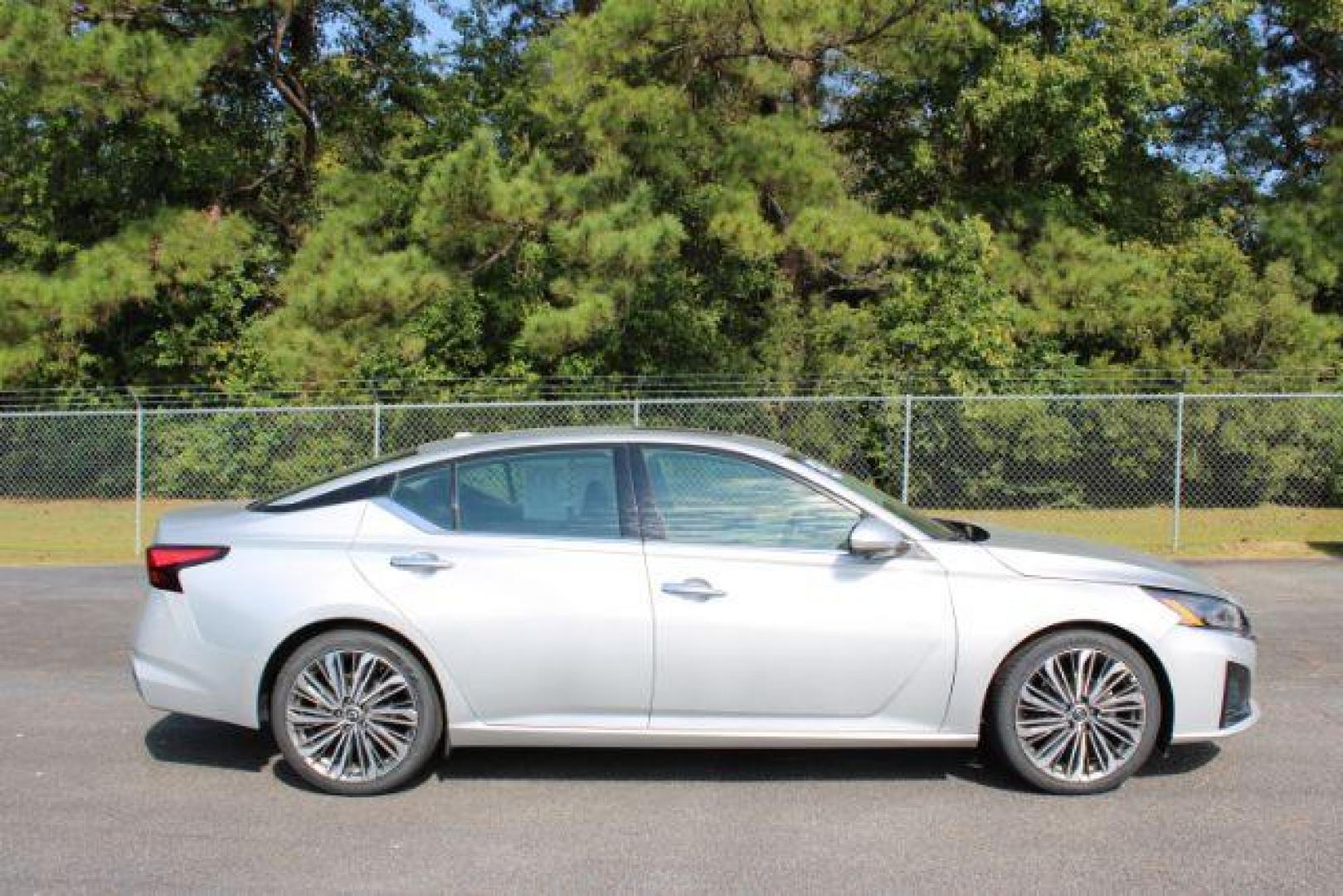 2023 Nissan Altima 2.5 SL (1N4BL4EV4PN) with an 2.5L L4 DOHC 16V engine, Continuously Variable Transmission transmission, located at 9146 Ocean Hwy West, Calabash, NC, 28467, (910) 579-1110, 33.928635, -78.576157 - 2023 Nissan Altima 2.5 SL - Photo#1