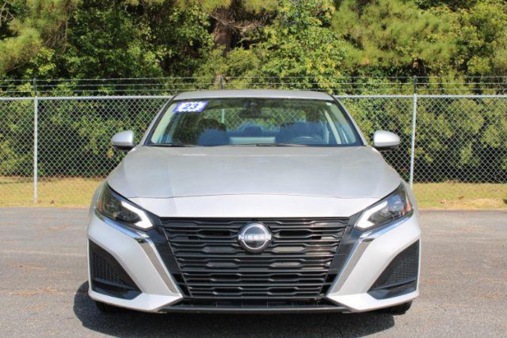 2023 Nissan Altima 2.5 SL (1N4BL4EV4PN) with an 2.5L L4 DOHC 16V engine, Continuously Variable Transmission transmission, located at 9146 Ocean Hwy West, Calabash, NC, 28467, (910) 579-1110, 33.928635, -78.576157 - 2023 Nissan Altima 2.5 SL - Photo#2