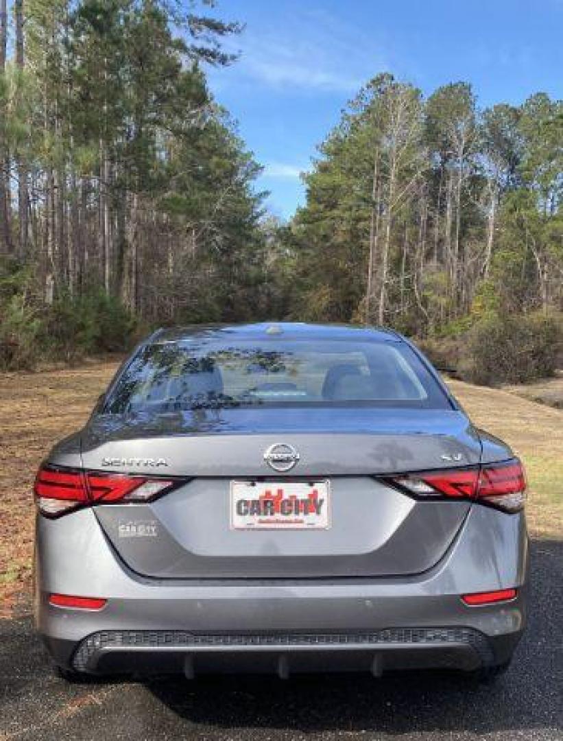 2022 /Charcoal Nissan Sentra SV (3N1AB8CVXNY) with an 1.8L L4 SFI DOHC 16V engine, Continuously Variable Transmission transmission, located at 9146 Ocean Hwy West, Calabash, NC, 28467, (910) 579-1110, 33.928635, -78.576157 - 2022 Nissan Sentra SV - Photo#3