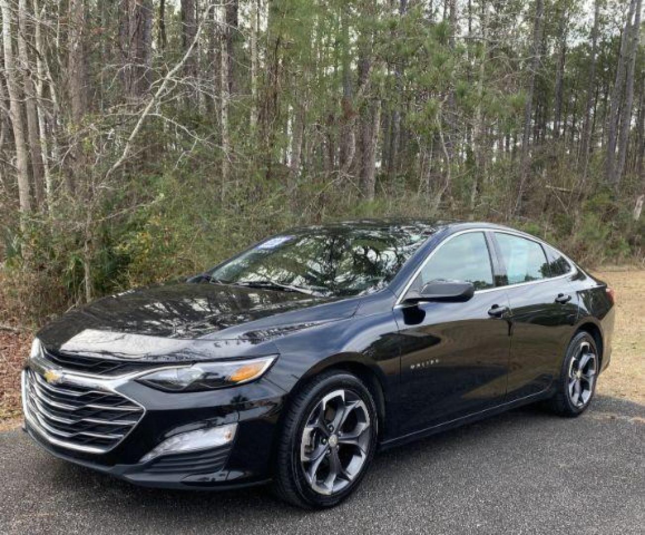 2022 Chevrolet Malibu LT (1G1ZD5STXNF) with an 1.5L L4 DOHC 16V engine, 6-Speed Automatic transmission, located at 2761 East Hwy 501, Conway, SC, 29526, (843) 331-1151, 33.781528, -78.989883 - 2022 Chevrolet Malibu LT - Photo#0