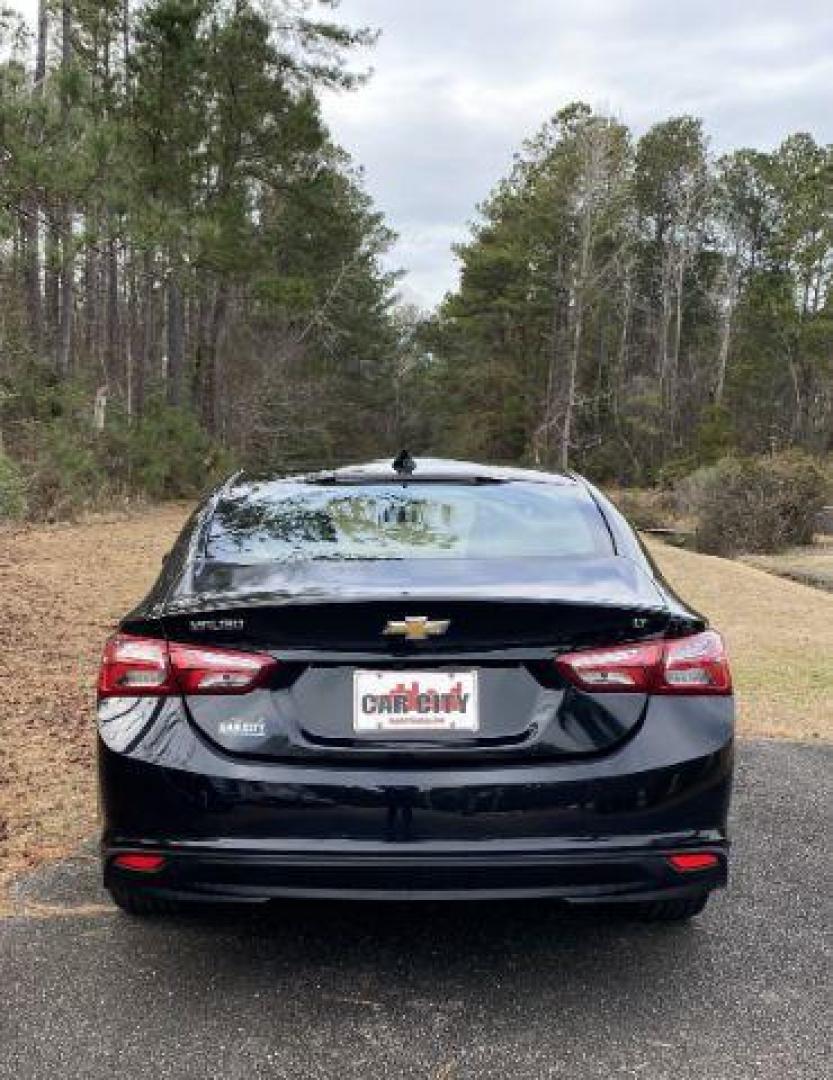 2022 Chevrolet Malibu LT (1G1ZD5STXNF) with an 1.5L L4 DOHC 16V engine, 6-Speed Automatic transmission, located at 2761 East Hwy 501, Conway, SC, 29526, (843) 331-1151, 33.781528, -78.989883 - 2022 Chevrolet Malibu LT - Photo#3