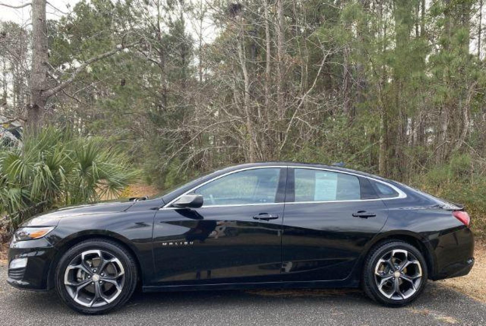 2022 Chevrolet Malibu LT (1G1ZD5STXNF) with an 1.5L L4 DOHC 16V engine, 6-Speed Automatic transmission, located at 9146 Ocean Hwy West, Calabash, NC, 28467, (910) 579-1110, 33.928635, -78.576157 - 2022 Chevrolet Malibu LT - Photo#2