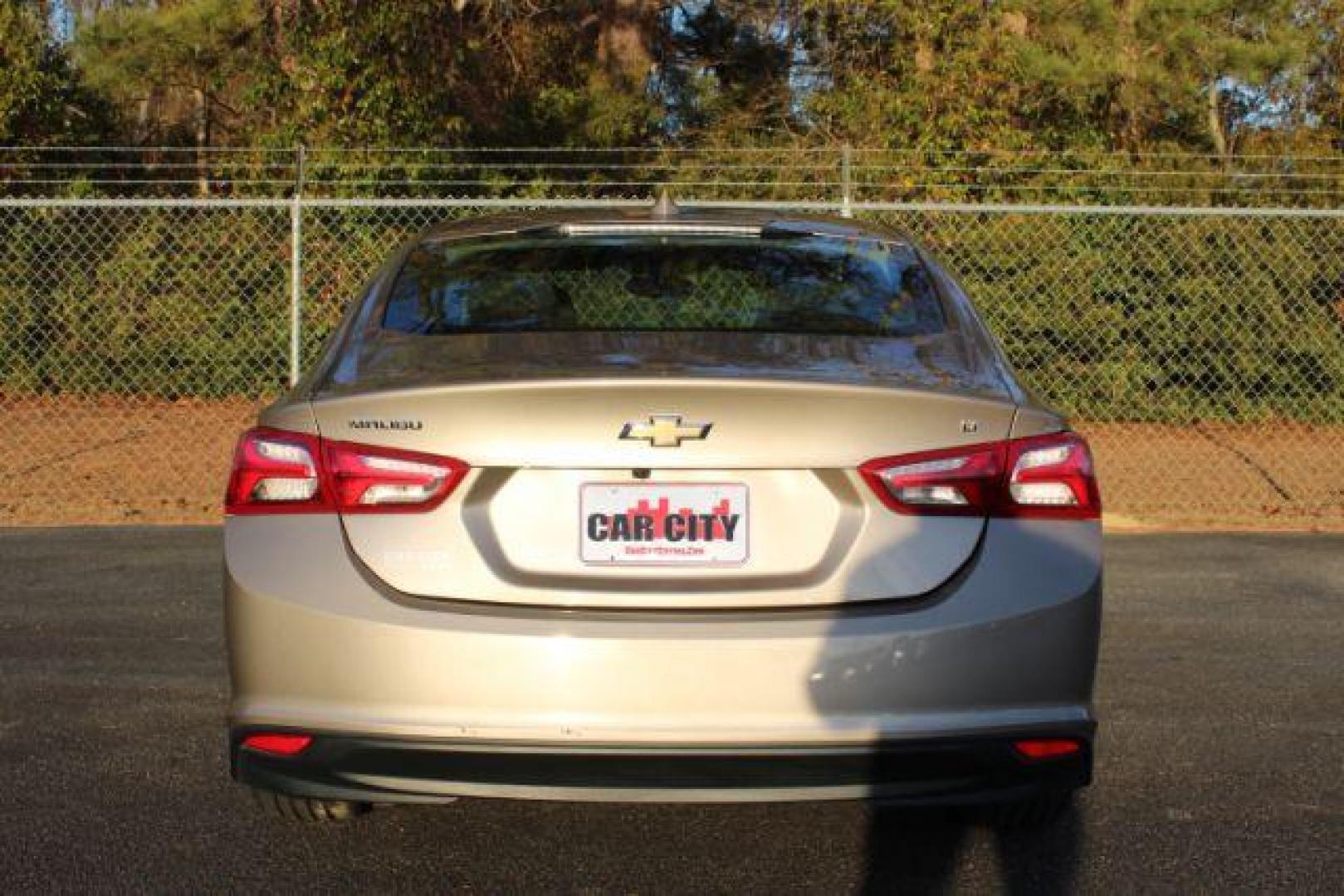 2022 Chevrolet Malibu LT (1G1ZD5ST6NF) with an 1.5L L4 DOHC 16V engine, 6-Speed Automatic transmission, located at 3598 James B White Hwy South, Whiteville, NC, 28472, (910) 642-3196, 34.294846, -78.732613 - 2022 Chevrolet Malibu LT - Photo#2