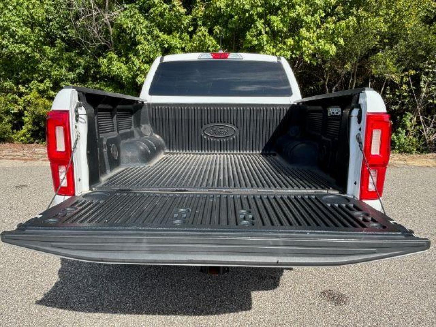 2019 /Ebony, premium cloth Ford Ranger XLT SuperCrew 2WD (1FTER4EH1KL) with an 2.3L L4 DOHC 16V engine, 10-Speed Automatic transmission, located at 9146 Ocean Hwy West, Calabash, NC, 28467, (910) 579-1110, 33.928635, -78.576157 - 2019 Ford Ranger XLT SuperCrew 2WD - Photo#9