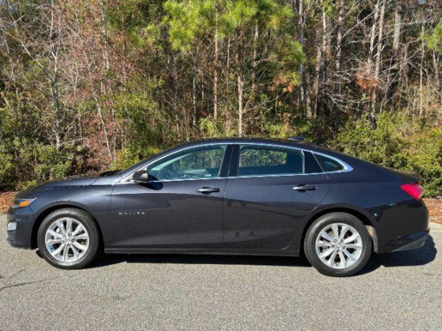 2022 /Jet Black Chevrolet Malibu LT (1G1ZD5STXNF) with an 1.5L L4 DOHC 16V engine, 6-Speed Automatic transmission, located at 2761 East Hwy 501, Conway, SC, 29526, (843) 331-1151, 33.781528, -78.989883 - 2022 Chevrolet Malibu LT - Photo#1