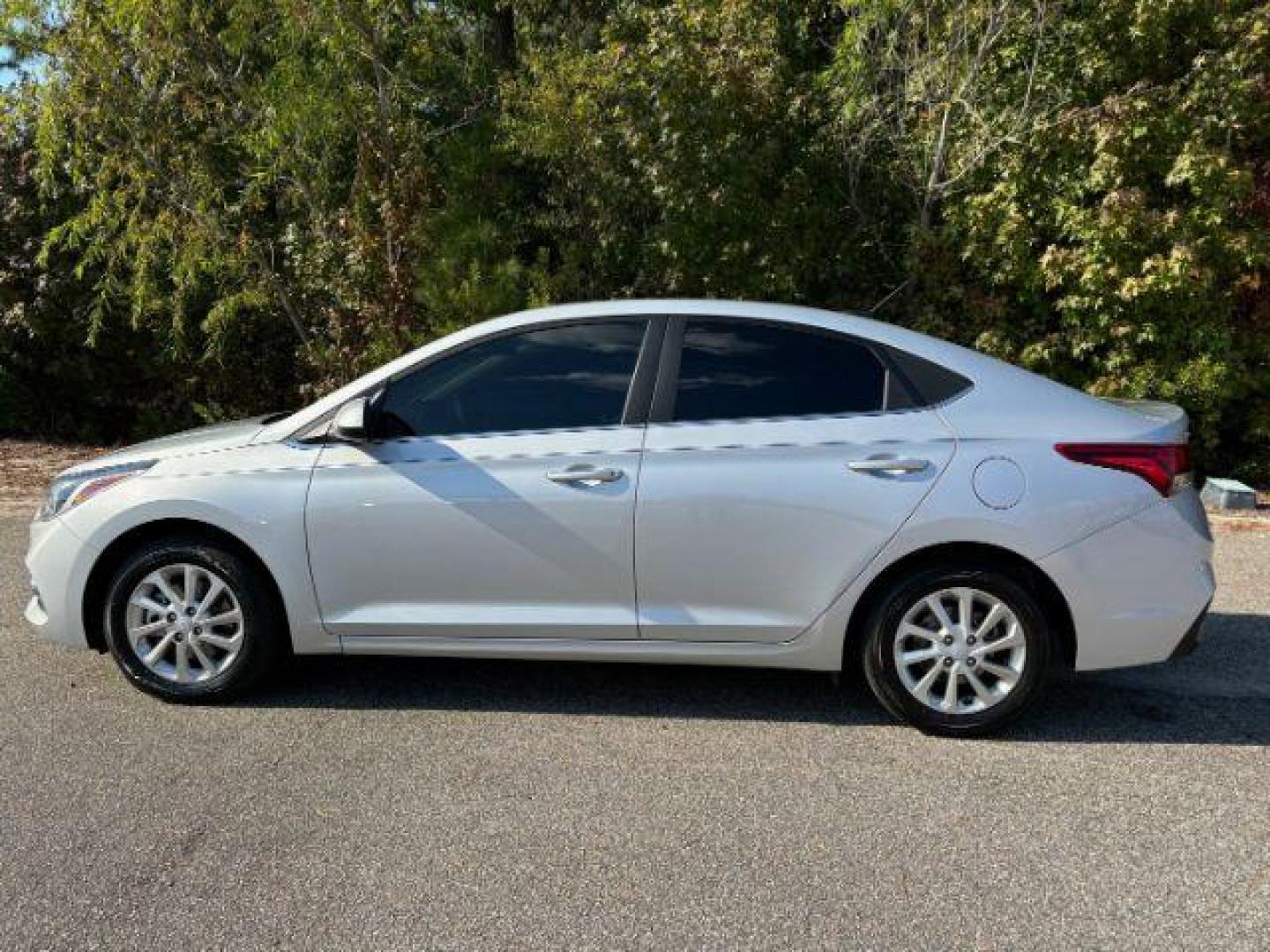 2022 /Black Hyundai Accent SEL 4-Door 6A (3KPC24A64NE) with an 1.6L L4 DOHC 16V engine, 6-Speed Automatic transmission, located at 2761 East Hwy 501, Conway, SC, 29526, (843) 331-1151, 33.781528, -78.989883 - 2022 Hyundai Accent SEL 4-Door 6A - Photo#1