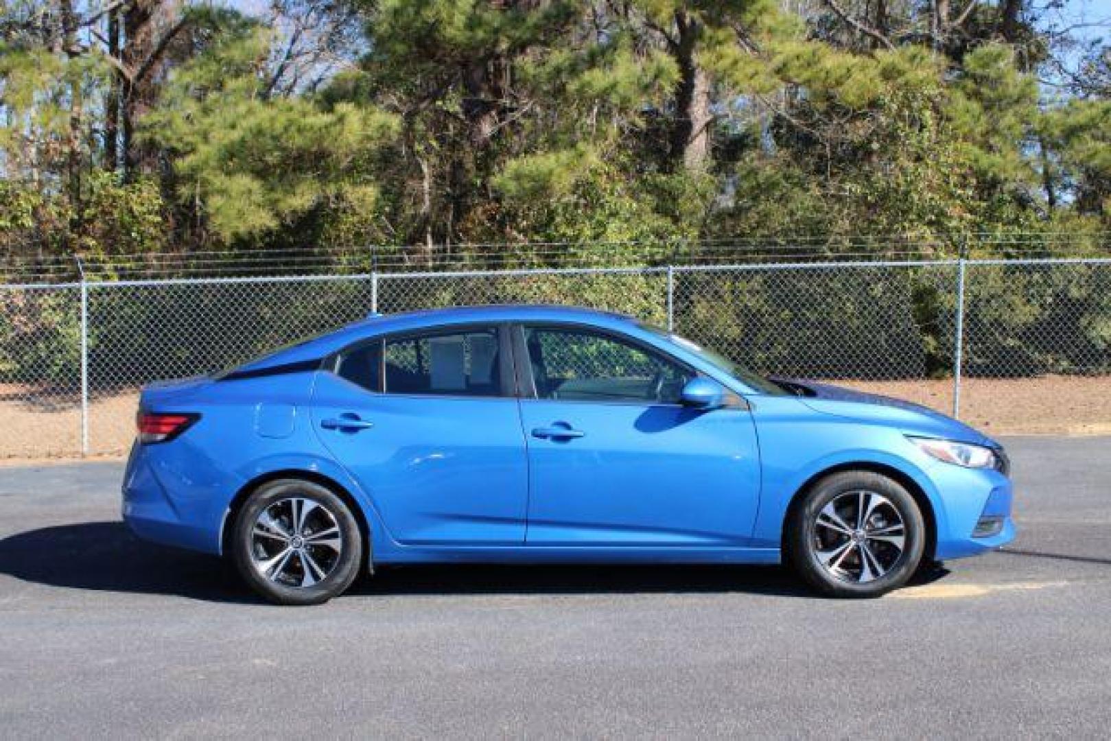 2021 Nissan Sentra SV (3N1AB8CV1MY) with an 1.8L L4 SFI DOHC 16V engine, Continuously Variable Transmission transmission, located at 3598 James B White Hwy South, Whiteville, NC, 28472, (910) 642-3196, 34.294846, -78.732613 - 2021 Nissan Sentra SV - Photo#4