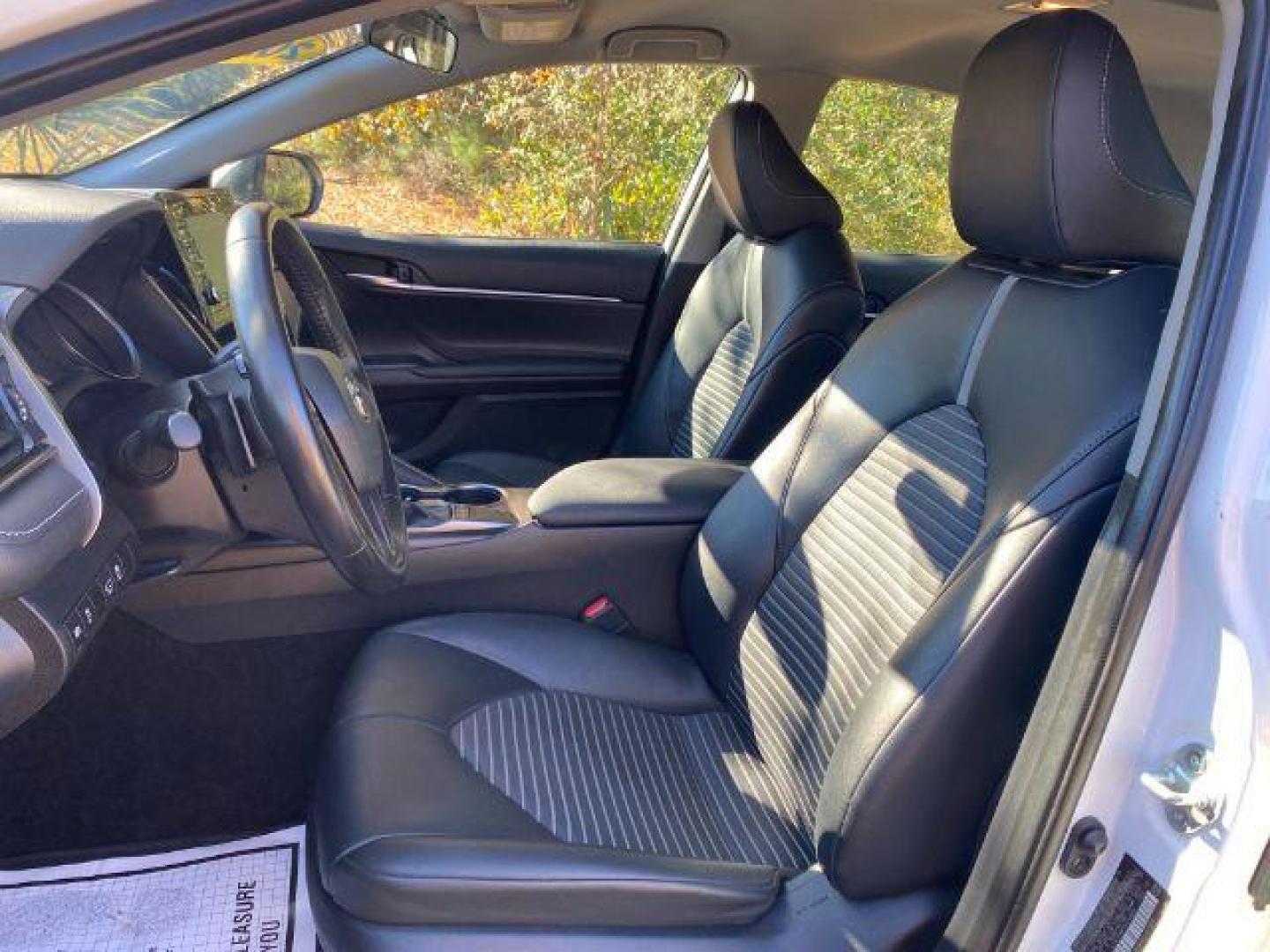 2023 /Black Toyota Camry SE (4T1G11AK7PU) with an 2.5L L4 DOHC 16V engine, 8-Speed Automatic transmission, located at 9146 Ocean Hwy West, Calabash, NC, 28467, (910) 579-1110, 33.928635, -78.576157 - 2023 Toyota Camry SE - Photo#6