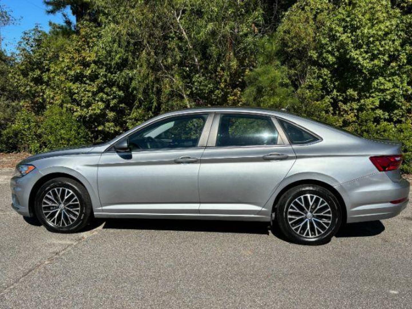 2021 /Storm Gray Volkswagen Jetta 1.4T SE 8A (3VWC57BU3MM) with an 1.4L L4 DOHC 16V engine, 8-Speed Automatic transmission, located at 2761 East Hwy 501, Conway, SC, 29526, (843) 331-1151, 33.781528, -78.989883 - 2021 Volkswagen Jetta 1.4T SE 8A - Photo#1