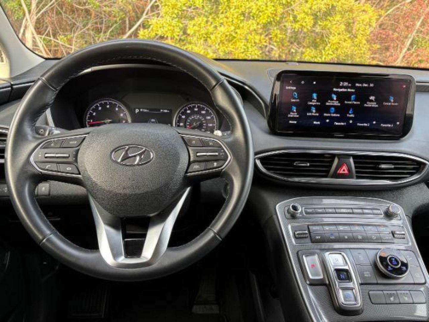 2023 /Black Hyundai Santa Fe SEL AWD (5NMS2DAJ5PH) with an 2.5L L4 DOHC 16V engine, 6-Speed Automatic transmission, located at 9146 Ocean Hwy West, Calabash, NC, 28467, (910) 579-1110, 33.928635, -78.576157 - 2023 Hyundai Santa Fe SEL AWD - Photo#6