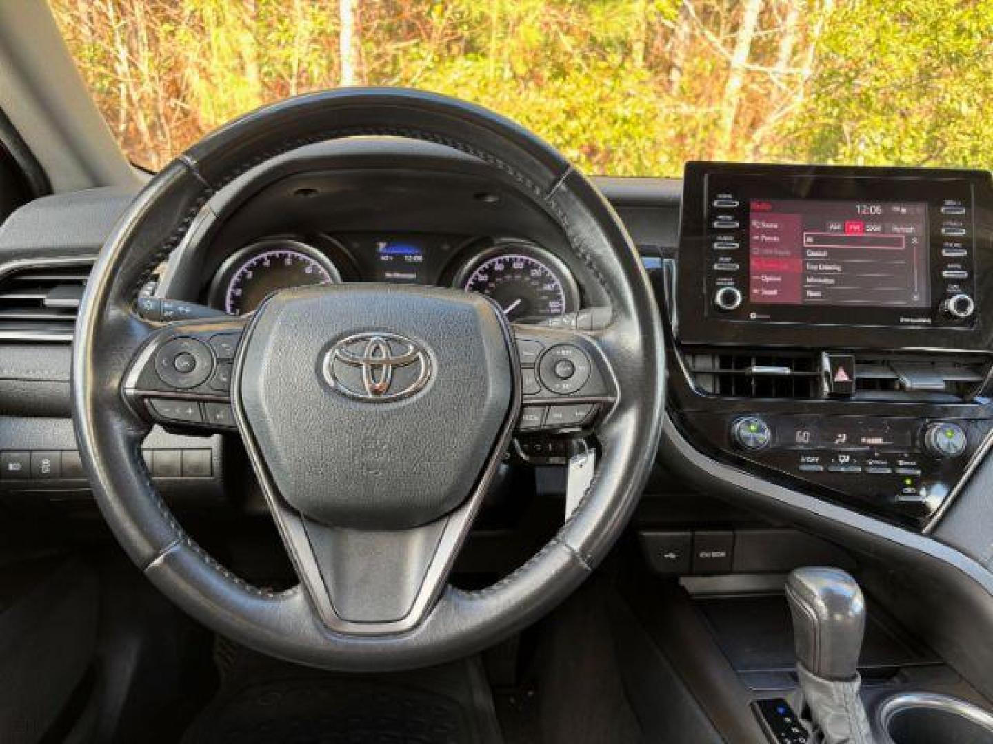 2021 /Black, leatherette/cloth Toyota Camry SE (4T1G11AK6MU) with an 2.5L L4 DOHC 16V engine, 8-Speed Automatic transmission, located at 2761 East Hwy 501, Conway, SC, 29526, (843) 331-1151, 33.781528, -78.989883 - 2021 Toyota Camry SE - Photo#6