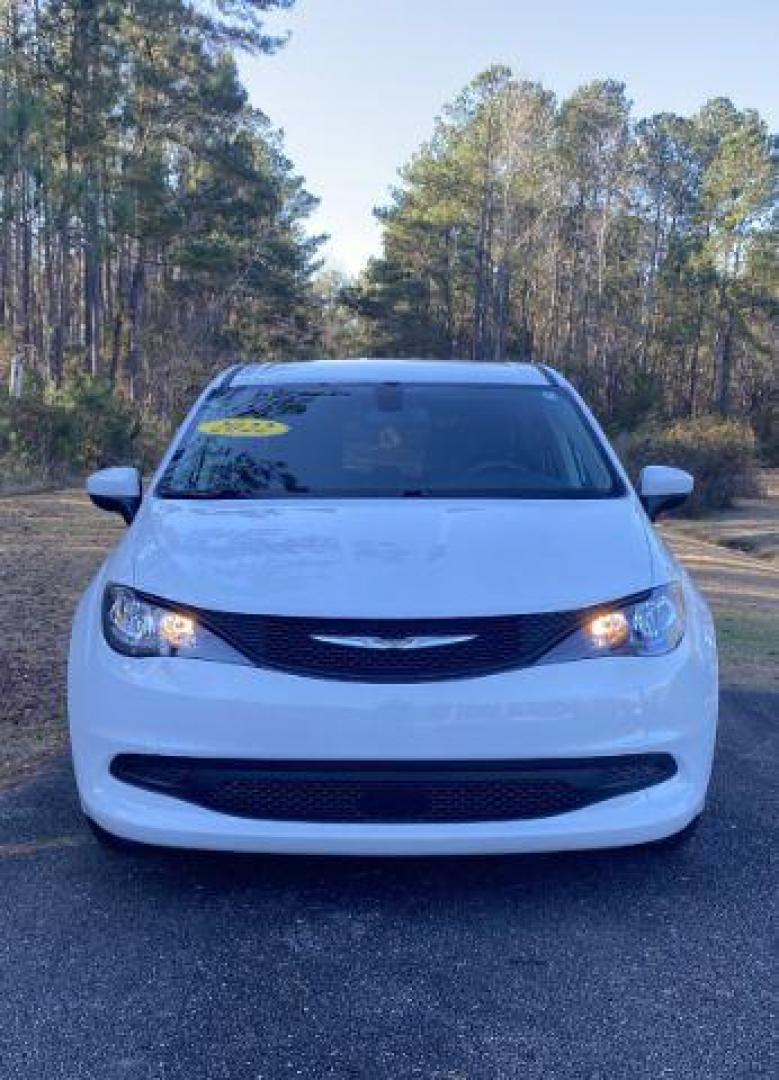 2022 /BLACK Chrysler Voyager LX (2C4RC1CGXNR) with an 3.6L V6 DOHC 24V engine, 9-Speed Automatic transmission, located at 9146 Ocean Hwy West, Calabash, NC, 28467, (910) 579-1110, 33.928635, -78.576157 - 2022 Chrysler Voyager LX - Photo#1