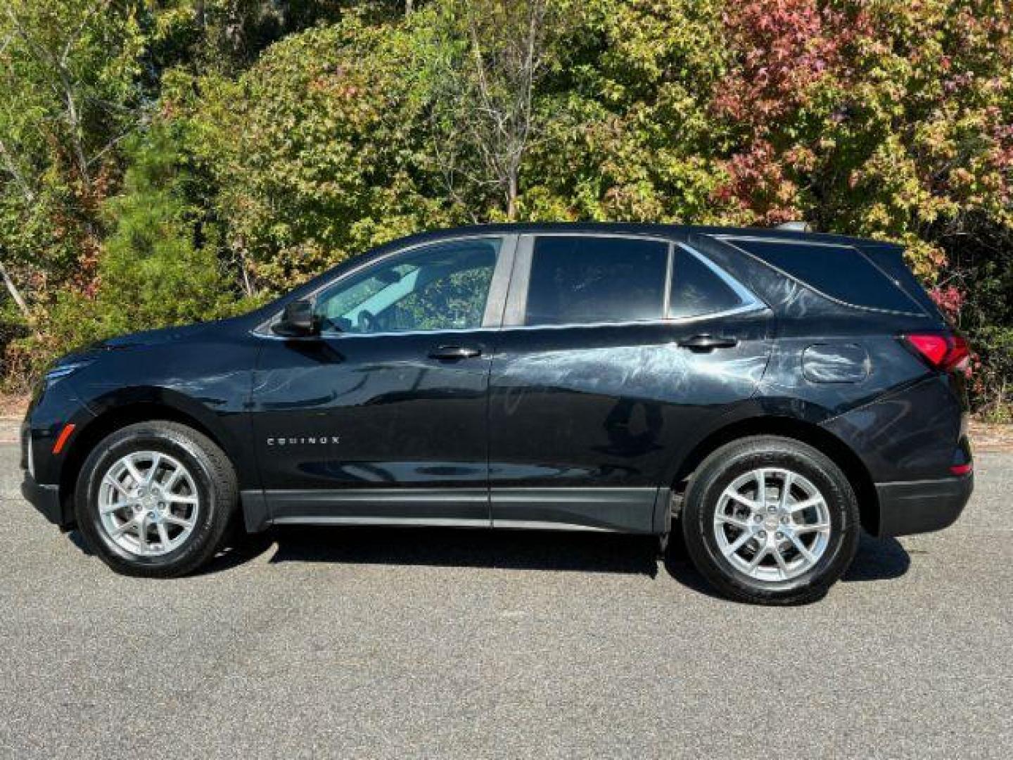 2022 /Medium Ash Gray Chevrolet Equinox LT AWD (3GNAXUEV0NL) with an 1.5L L4 DOHC 16V TURBO engine, 6-Speed Automatic transmission, located at 2761 East Hwy 501, Conway, SC, 29526, (843) 331-1151, 33.781528, -78.989883 - 2022 Chevrolet Equinox LT AWD - Photo#1