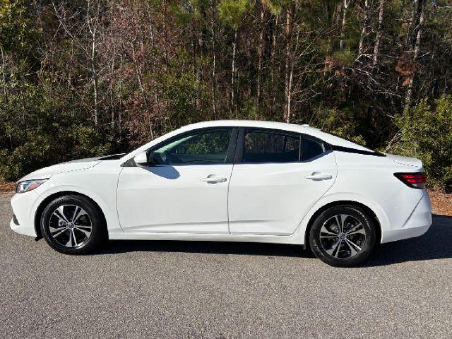 2021 /Charcoal Nissan Sentra SV (3N1AB8CV7MY) with an 1.8L L4 SFI DOHC 16V engine, Continuously Variable Transmission transmission, located at 2761 East Hwy 501, Conway, SC, 29526, (843) 331-1151, 33.781528, -78.989883 - 2021 Nissan Sentra SV - Photo#1