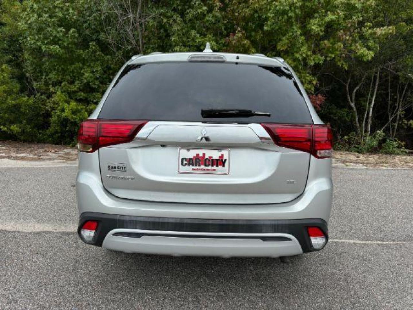 2020 /Black, leather Mitsubishi Outlander SEL 2WD (JA4AD3A33LZ) with an 2.4L L4 DOHC 16V engine, Continuously Variable Transmission transmission, located at 9146 Ocean Hwy West, Calabash, NC, 28467, (910) 579-1110, 33.928635, -78.576157 - 2020 Mitsubishi Outlander SEL 2WD - Photo#4