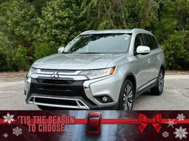 photo of 2020 Mitsubishi Outlander SEL 2WD