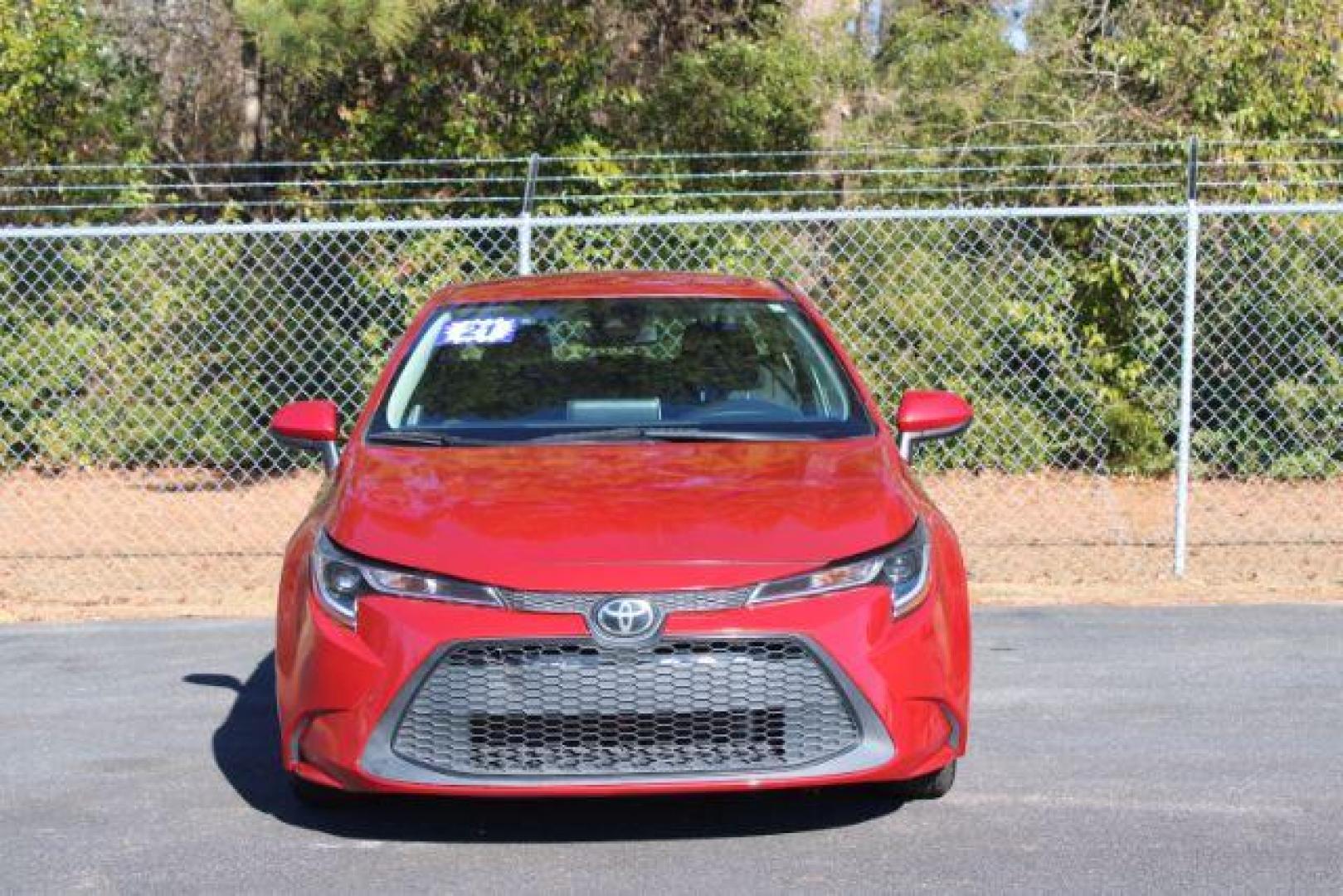 2021 /CHARCOAL CLOTH Toyota Corolla LE (5YFEPMAE6MP) with an 1.8L L4 DOHC 16V engine, Continuously Variabl transmission, located at 3598 James B White Hwy South, Whiteville, NC, 28472, (910) 642-3196, 34.294846, -78.732613 - 2021 Toyota Corolla LE - Photo#1