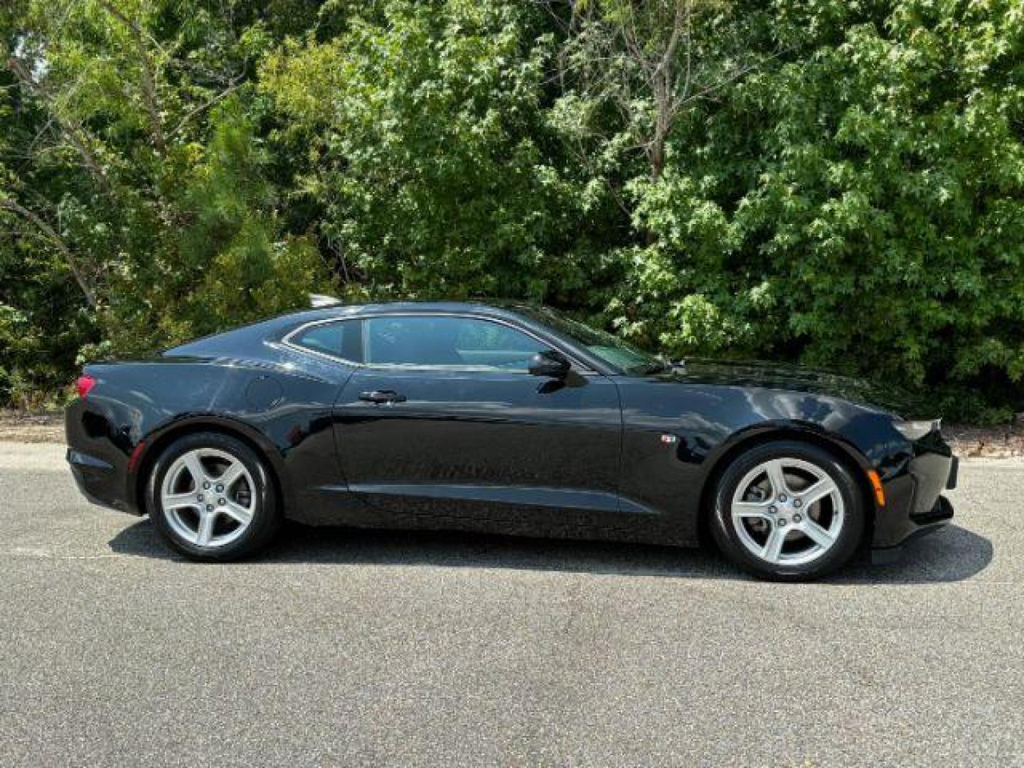 2023 /Jet Black Chevrolet Camaro 1LT Coupe (1G1FB1RX1P0) with an 2.0L L4 DOHC 16V TURBO engine, 6-Speed Manual transmission, located at 2761 East Hwy 501, Conway, SC, 29526, (843) 331-1151, 33.781528, -78.989883 - 2023 Chevrolet Camaro 1LT Coupe - Photo#2