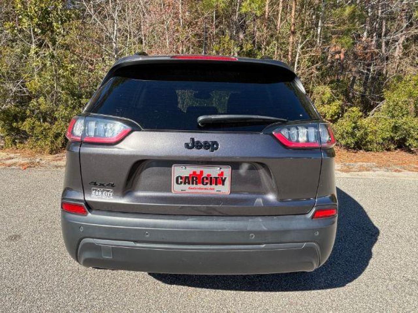 2023 /Black Jeep Cherokee Latitude Lux 4WD (1C4PJMMB9PD) with an 2.4L L4 DOHC 16V engine, 9-Speed Automatic transmission, located at 2761 East Hwy 501, Conway, SC, 29526, (843) 331-1151, 33.781528, -78.989883 - 2023 Jeep Cherokee Latitude Lux 4WD - Photo#4