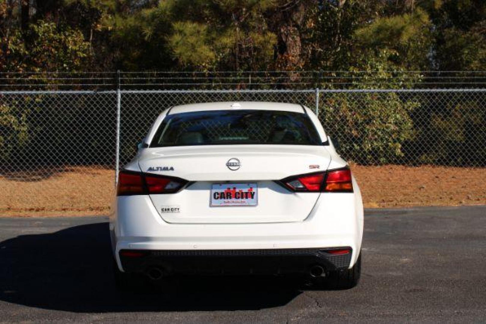 2023 /Charcoal Sport Nissan Altima 2.5 SR (1N4BL4CV4PN) with an 2.5L L4 DOHC 16V engine, Continuously Variable Transmission transmission, located at 3598 James B White Hwy South, Whiteville, NC, 28472, (910) 642-3196, 34.294846, -78.732613 - 2023 Nissan Altima 2.5 SR - Photo#4