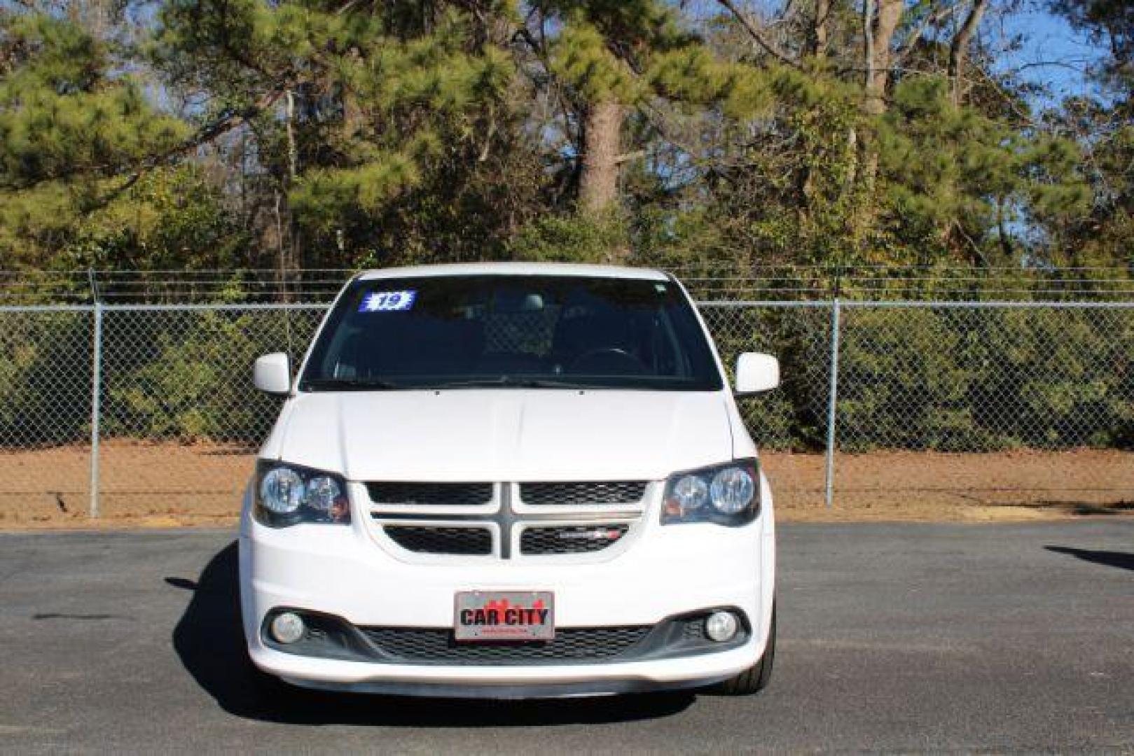 2019 /black leather Dodge Grand Caravan GT (2C4RDGEG8KR) with an 3.6L V6 DOHC 24V engine, 6-Speed Automatic transmission, located at 9146 Ocean Hwy West, Calabash, NC, 28467, (910) 579-1110, 33.928635, -78.576157 - 2019 Dodge Grand Caravan GT - Photo#1