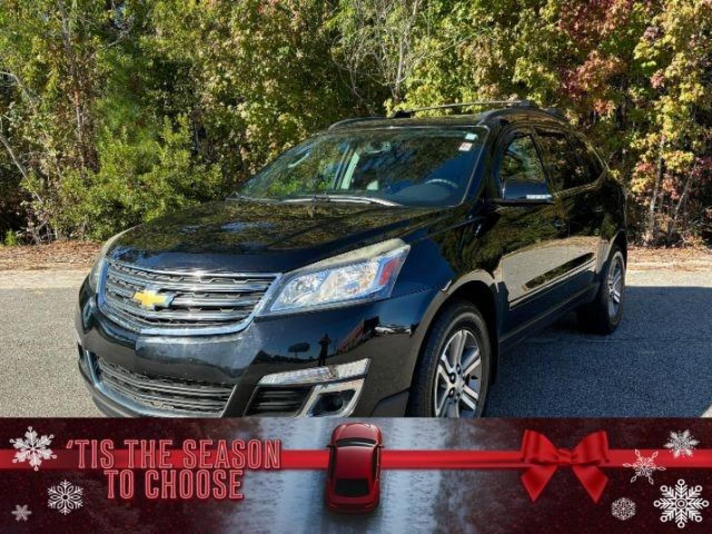 2017 /Ebony, leather Chevrolet Traverse 2LT AWD (1GNKVHKDXHJ) with an 3.6L V6 DOHC 24V engine, 6-Speed Automatic transmission, located at 9146 Ocean Hwy West, Calabash, NC, 28467, (910) 579-1110, 33.928635, -78.576157 - 2017 Chevrolet Traverse 2LT AWD - Photo#0