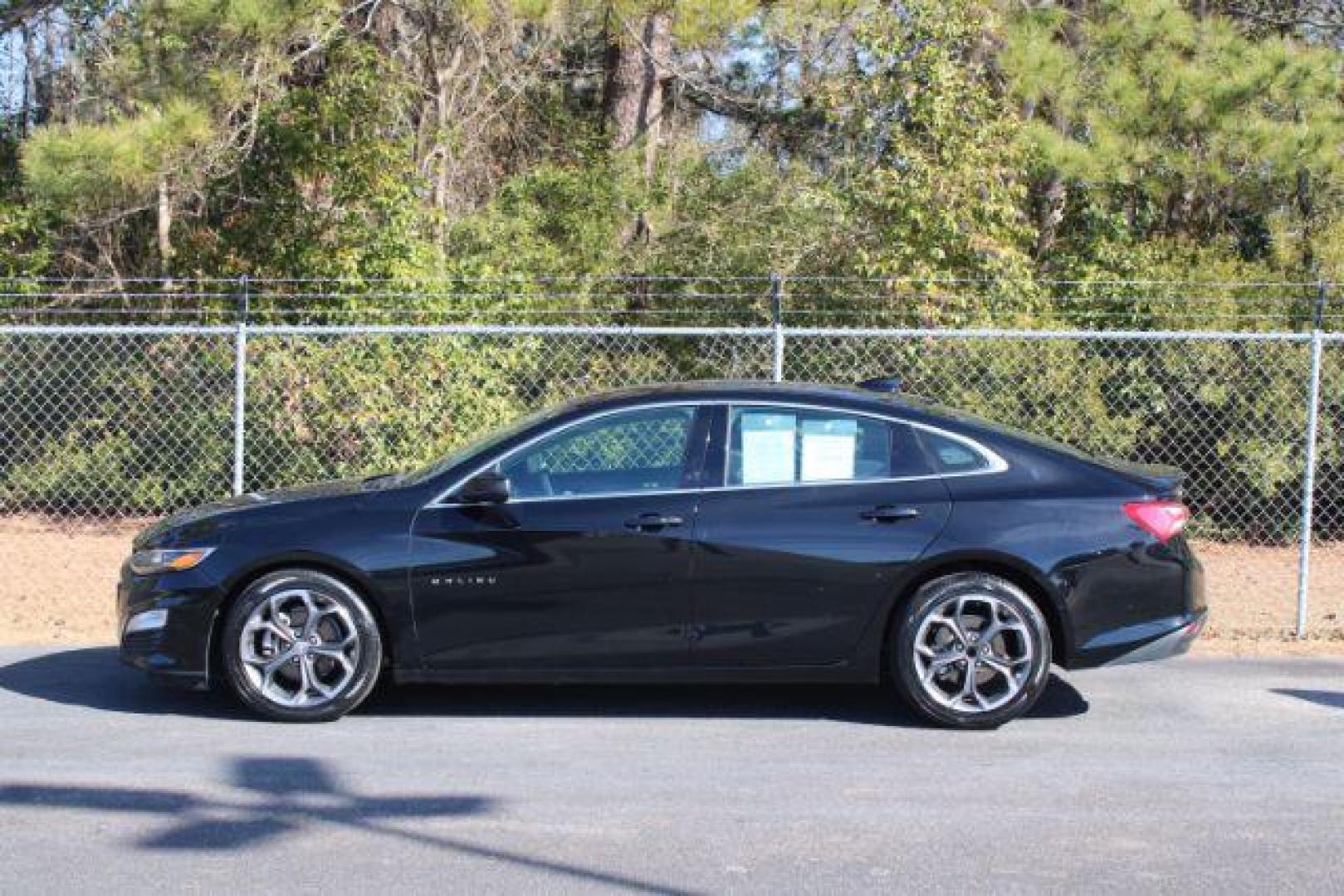 2022 Chevrolet Malibu LT (1G1ZD5ST4NF) with an 1.5L L4 DOHC 16V engine, 6-Speed Automatic transmission, located at 3598 James B White Hwy South, Whiteville, NC, 28472, (910) 642-3196, 34.294846, -78.732613 - 2022 Chevrolet Malibu LT - Photo#3