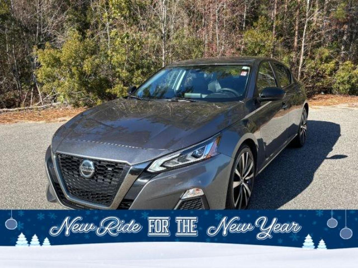 2022 /CHARCOAL CLOTH Nissan Altima SR (1N4BL4CV2NN) with an Other engine, located at 2761 East Hwy 501, Conway, SC, 29526, (843) 331-1151, 33.781528, -78.989883 - 2022 Nissan Altima SR - Photo#0