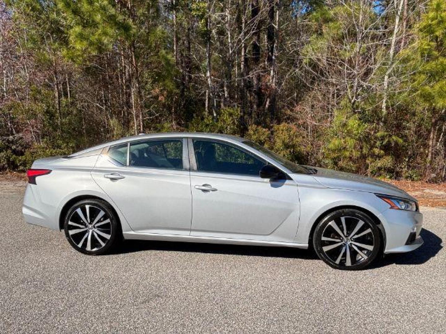 2020 /BLACK LEATHER Nissan Altima 2.5 SR (1N4BL4CV8LC) with an 2.5L L4 DOHC 16V engine, Continuously Variable Transmission transmission, located at 2761 East Hwy 501, Conway, SC, 29526, (843) 331-1151, 33.781528, -78.989883 - 2020 Nissan Altima 2.5 SR - Photo#2