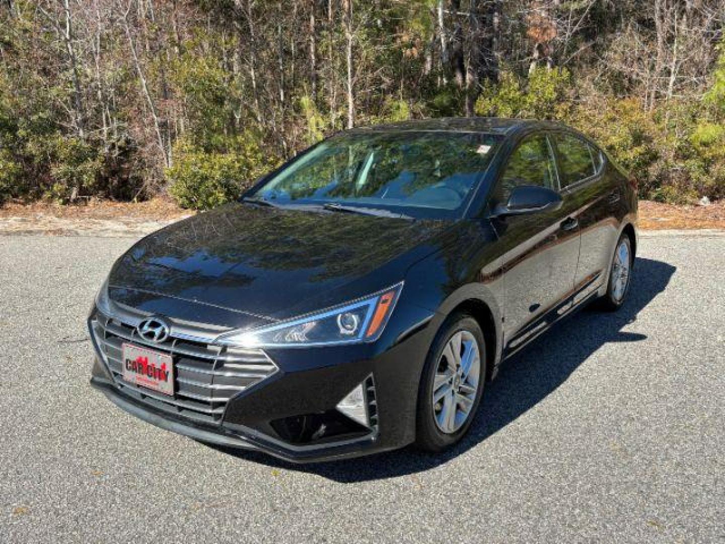 2020 /GRAY CLOTH Hyundai Elantra SEL (5NPD84LF9LH) with an Other engine, located at 2761 East Hwy 501, Conway, SC, 29526, (843) 331-1151, 33.781528, -78.989883 - 2020 Hyundai Elantra SEL - Photo#0