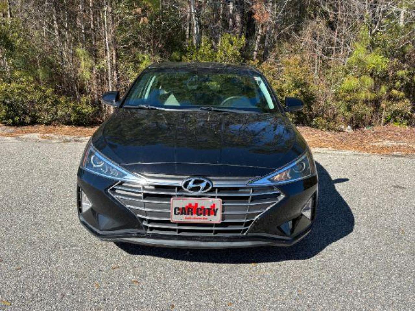 2020 /GRAY CLOTH Hyundai Elantra SEL (5NPD84LF9LH) with an Other engine, located at 2761 East Hwy 501, Conway, SC, 29526, (843) 331-1151, 33.781528, -78.989883 - 2020 Hyundai Elantra SEL - Photo#3