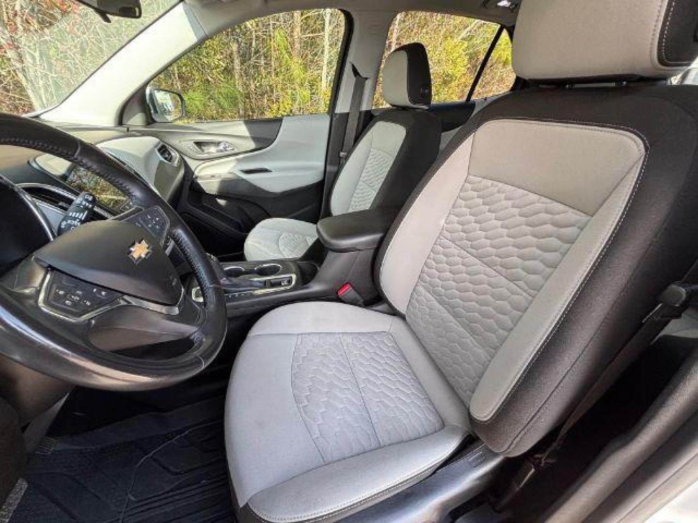 2020 /Medium Ash Gray, premium cloth Chevrolet Equinox LT 2.0 2WD (2GNAXLEX6L6) with an 2.0L L4 DOHC 16V engine, 9-Speed Automatic transmission, located at 2761 East Hwy 501, Conway, SC, 29526, (843) 331-1151, 33.781528, -78.989883 - 2020 Chevrolet Equinox LT 2.0 2WD - Photo#7