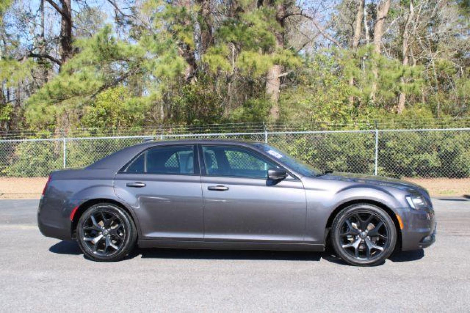 2022 Chrysler 300 S V6 (2C3CCABG9NH) with an 3.6L V6 DOHC 24V engine, 8-Speed Automatic transmission, located at 9146 Ocean Hwy West, Calabash, NC, 28467, (910) 579-1110, 33.928635, -78.576157 - 2022 Chrysler 300 S V6 - Photo#3