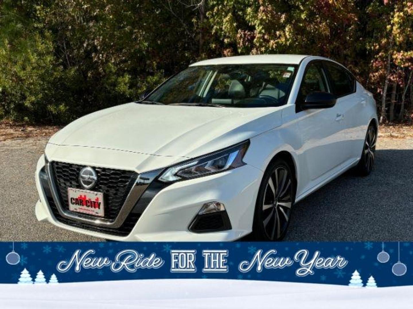 2022 /Sport Nissan Altima 2.5 SR (1N4BL4CV1NN) with an 2.5L L4 DOHC 16V engine, Continuously Variable Transmission transmission, located at 2761 East Hwy 501, Conway, SC, 29526, (843) 331-1151, 33.781528, -78.989883 - 2022 Nissan Altima 2.5 SR - Photo#0