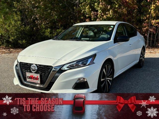 photo of 2022 Nissan Altima 2.5 SR