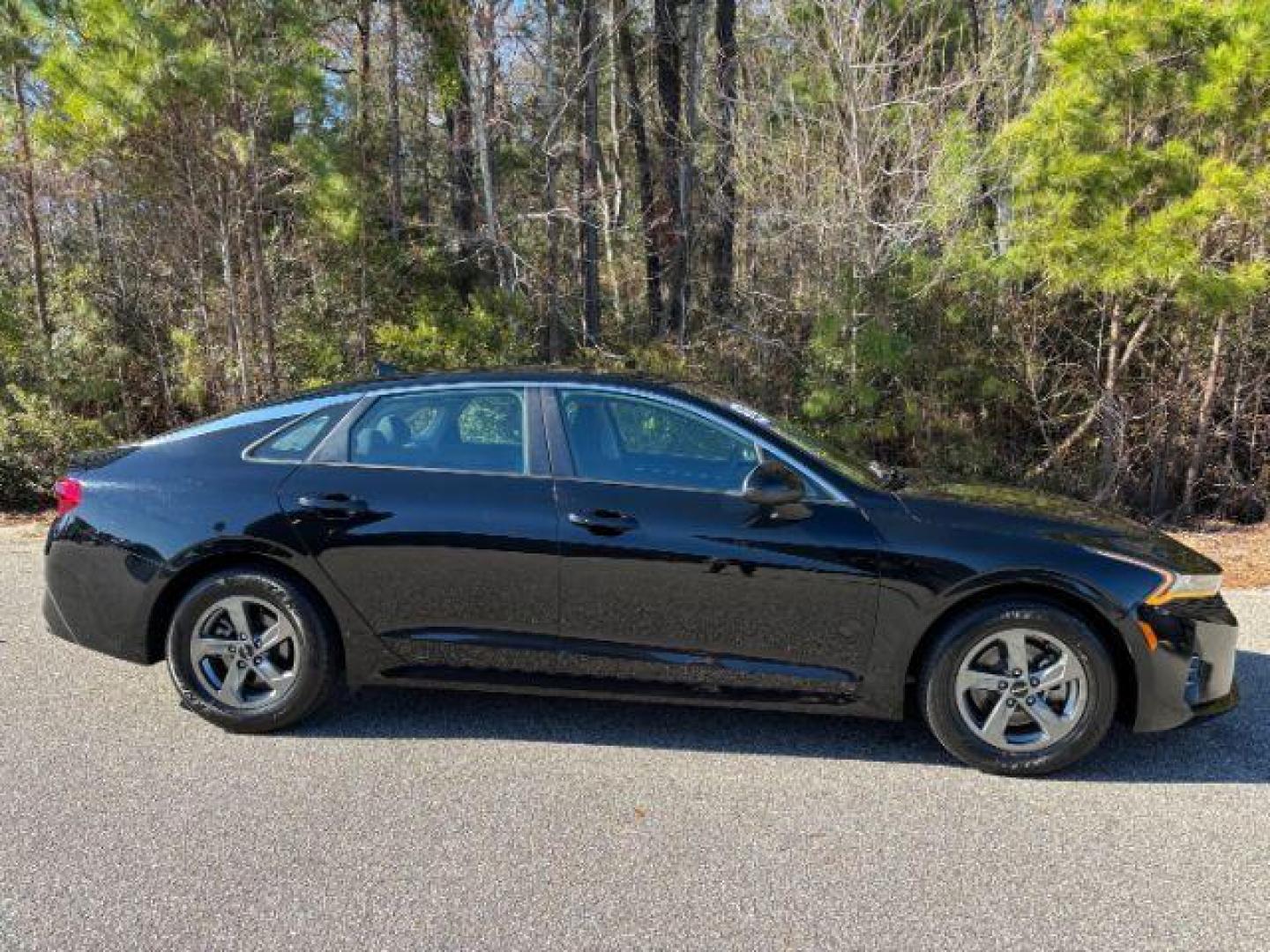 2022 Kia K5 LXS (5XXG14J22NG) with an Other engine, located at 2761 East Hwy 501, Conway, SC, 29526, (843) 331-1151, 33.781528, -78.989883 - 2022 Kia K5 LXS - Photo#2