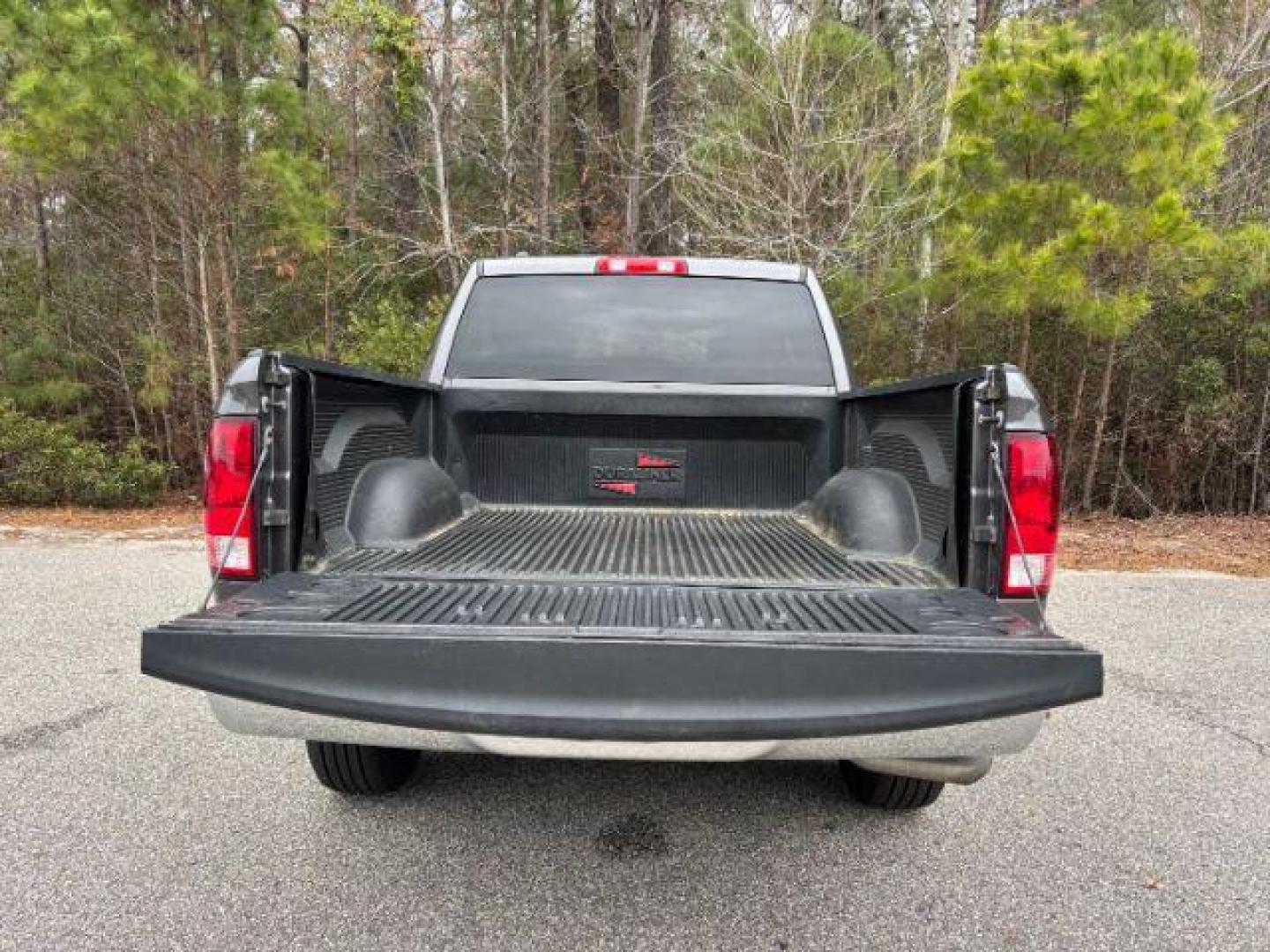 2021 /BLACK AND CATTLE TAN Ram 1500 Classic Tradesman Crew Cab S (1C6RR7LGXMS) with an 3.6L V6 DOHC 24V FFV engine, 8-Speed Automatic transmission, located at 2761 East Hwy 501, Conway, SC, 29526, (843) 331-1151, 33.781528, -78.989883 - 2021 Ram 1500 Classic Tradesman Crew Cab S - Photo#9