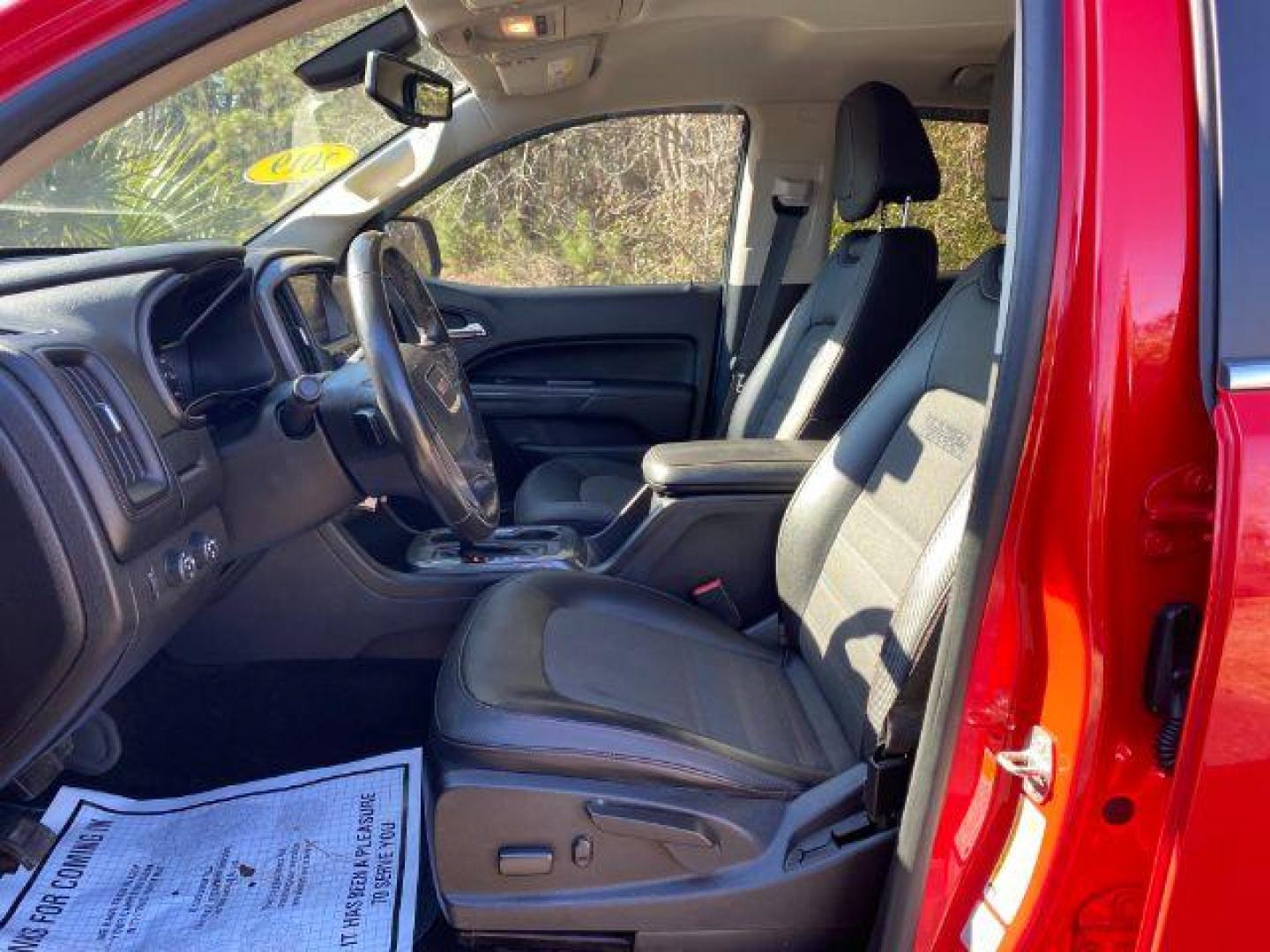 2016 /BLACK LEATHER/CLOTH GMC Canyon Crew Cab 4WD SLE (1GTG6CE33G1) with an Other engine, located at 9146 Ocean Hwy West, Calabash, NC, 28467, (910) 579-1110, 33.928635, -78.576157 - 2016 GMC Canyon Crew Cab 4WD SLE - Photo#4