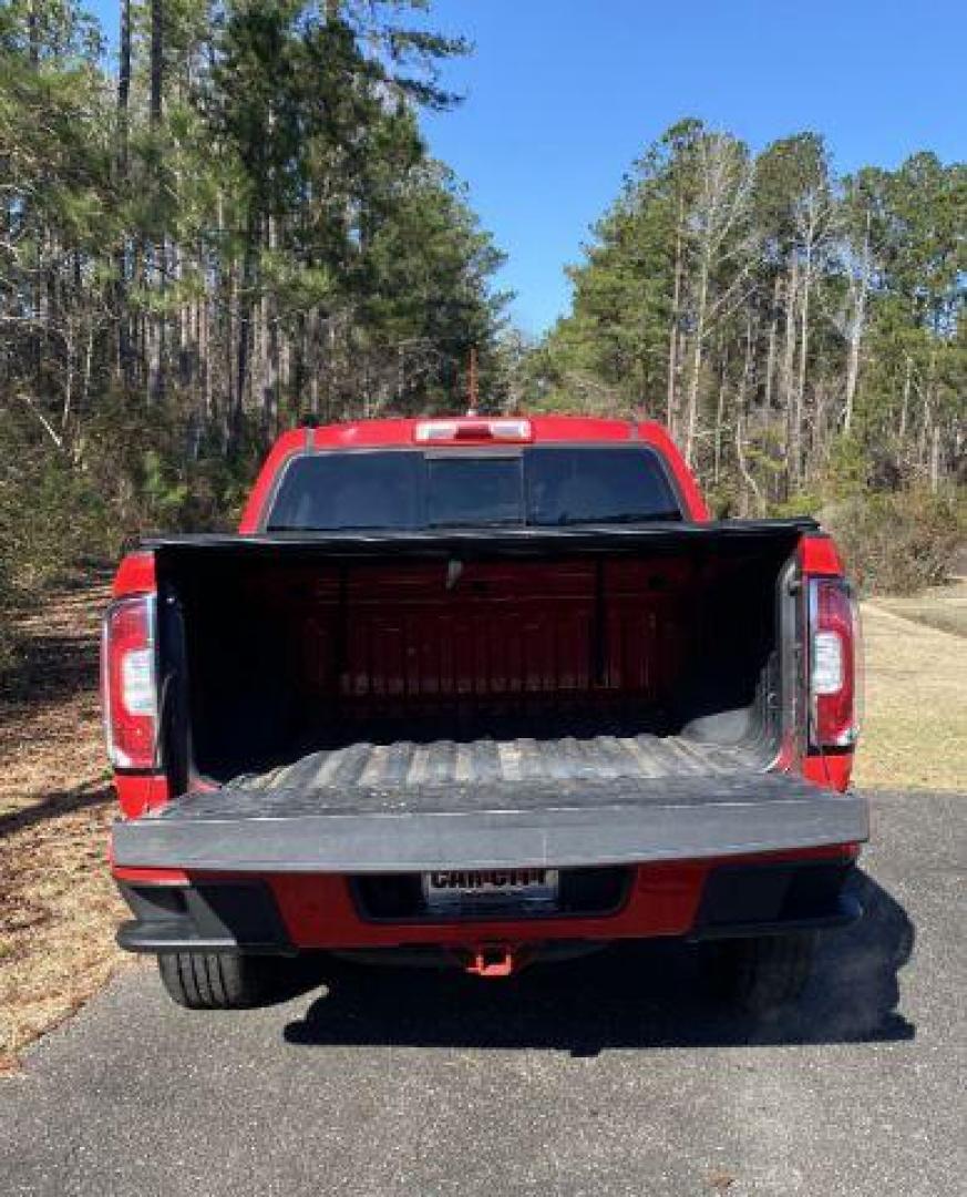 2016 /BLACK LEATHER/CLOTH GMC Canyon Crew Cab 4WD SLE (1GTG6CE33G1) with an Other engine, located at 9146 Ocean Hwy West, Calabash, NC, 28467, (910) 579-1110, 33.928635, -78.576157 - 2016 GMC Canyon Crew Cab 4WD SLE - Photo#8