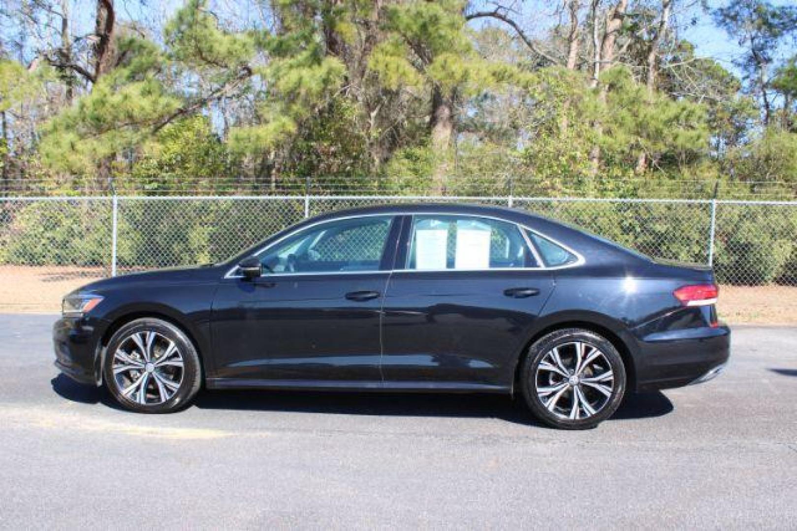 2022 Volkswagen Passat SE (1VWSA7A34NC) with an 2.0L L4 DOHC 16V engine, 6-Speed Automatic transmission, located at 3598 James B White Hwy South, Whiteville, NC, 28472, (910) 642-3196, 34.294846, -78.732613 - 2022 Volkswagen Passat SE - Photo#3