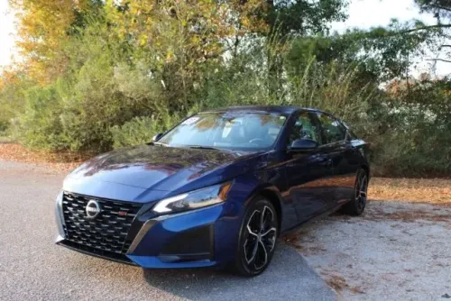 2023 Nissan Altima 2.5 SR
