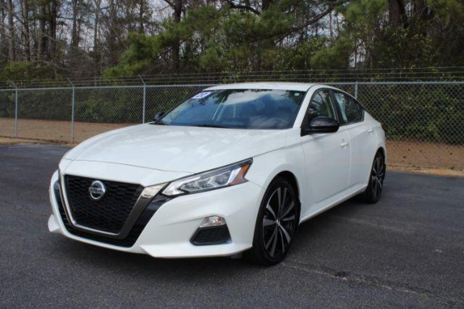 2022 Nissan Altima SR (1N4BL4CV1NN) with an Other engine, located at 3598 James B White Hwy South, Whiteville, NC, 28472, (910) 642-3196, 34.294846, -78.732613 - 2022 Nissan Altima SR - Photo#0