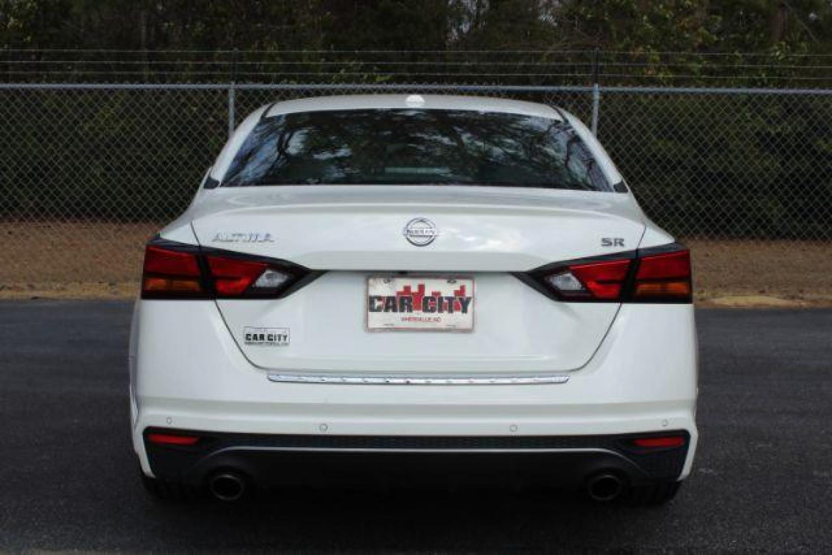 2022 Nissan Altima SR (1N4BL4CV1NN) with an Other engine, located at 3598 James B White Hwy South, Whiteville, NC, 28472, (910) 642-3196, 34.294846, -78.732613 - 2022 Nissan Altima SR - Photo#2