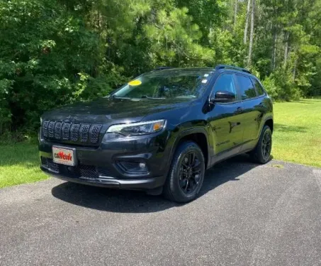 2023 Jeep Cherokee Altitude Lux 4x4
